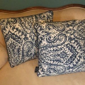 Two 19” pillows